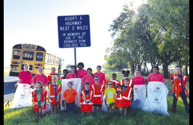 CISD students honor deceased veterinarian